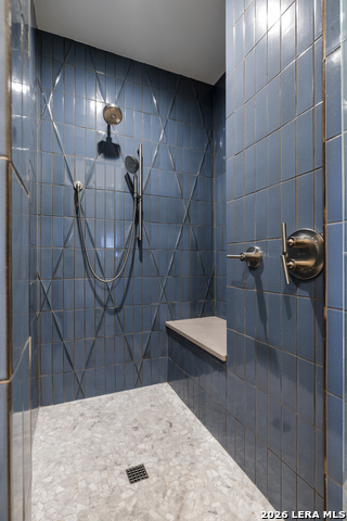279 Achtzehn Property Photo 10