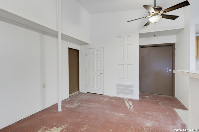 206 E Pine Property Photo 7