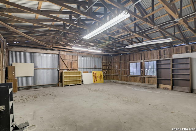 206 E Pine Property Photo 21