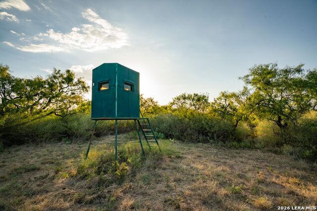 7487 N Us Highway 87 Property Photo 6