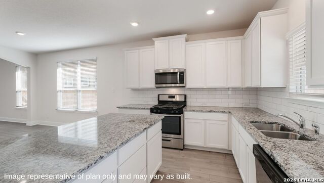 213 Rolling River Property Photo 9