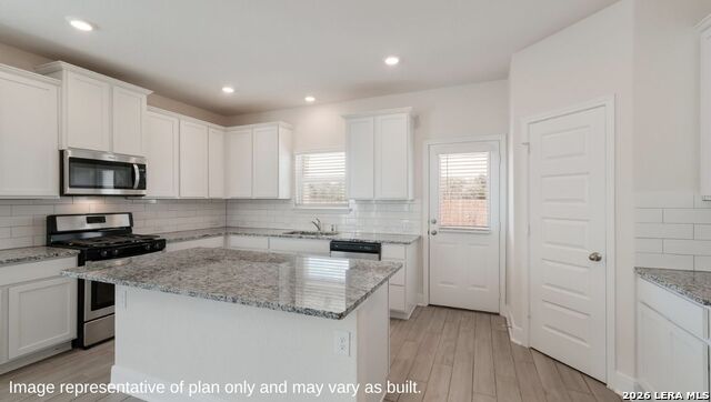 213 Rolling River Property Photo 10