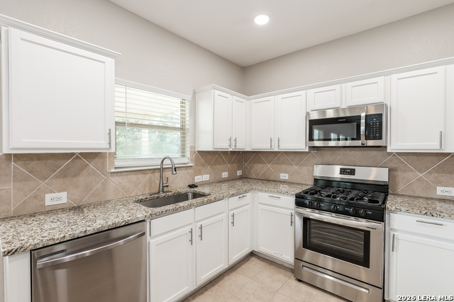 3003 Candleside Property Photo 6