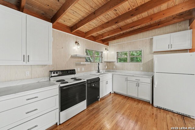 820 Hill Top Dr Property Photo 7