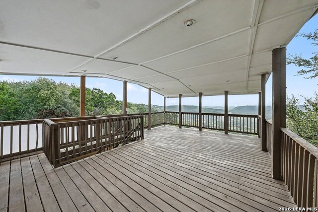 820 Hill Top Dr Property Photo 18