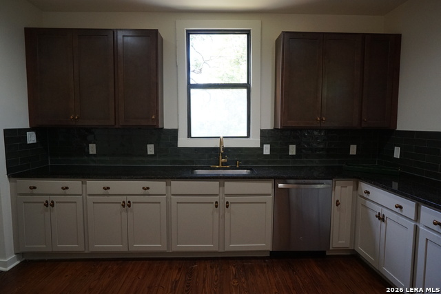 418 Cincinnati Ave Property Photo 8