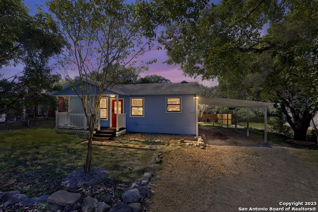 731 Hillside Loop Property Photo 3