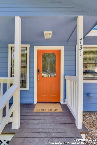 731 Hillside Loop Property Photo 4