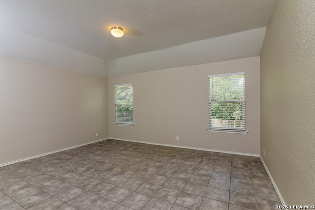 454 Eastern Phoebe Property Photo 6
