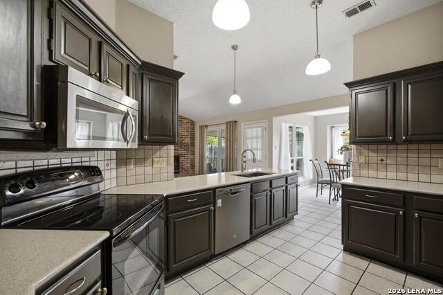 7808 Forest Path Property Photo 11