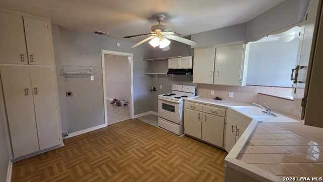 223 Sunnyland Dr Property Photo 7