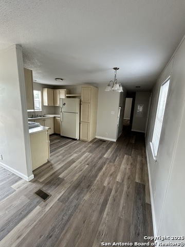 1914 14th St Property Photo 3