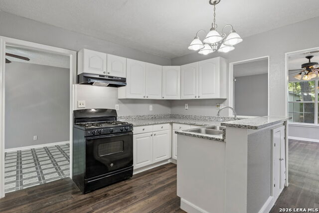 1215 Aaron Pl Property Photo 10