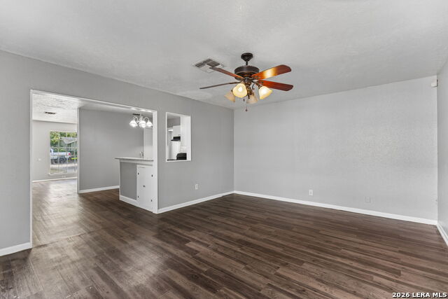 1215 Aaron Pl Property Photo 18