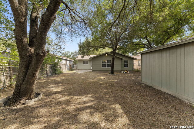 1215 Aaron Pl Property Photo 30