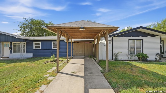 222 Laurelwood Dr Property Photo 2