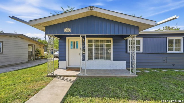 222 Laurelwood Dr Property Photo 3