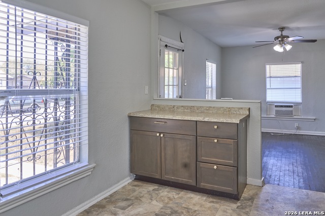 2346 Burnet St. Property Photo 5