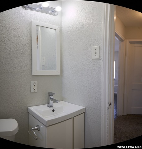 2346 Burnet St. Property Photo 12