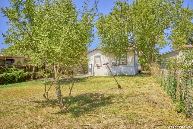 2346 Burnet St. Property Photo 20