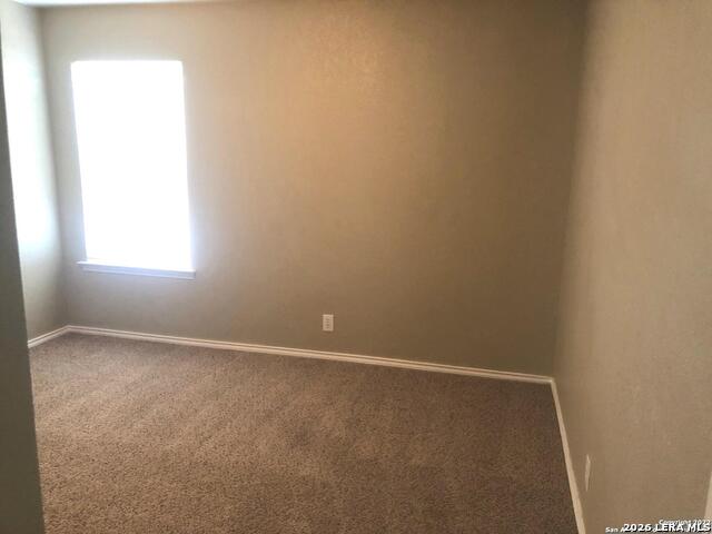 158 Hampton Bend Property Photo 5