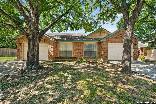6811 Bluegrass Run Property Photo 2