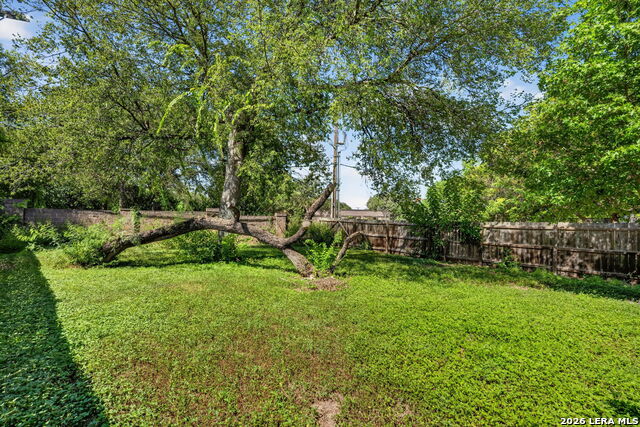 6811 Bluegrass Run Property Photo 23