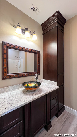 2317 Hunter St Property Photo 22