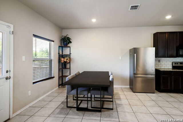 11018 Airmen Property Photo 6