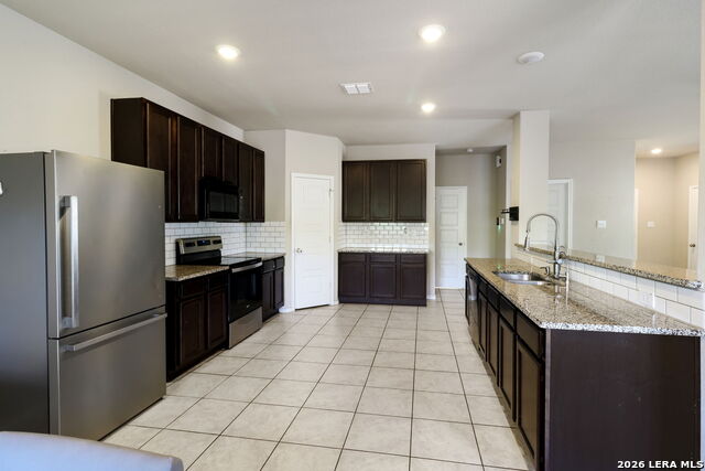 11018 Airmen Property Photo 7