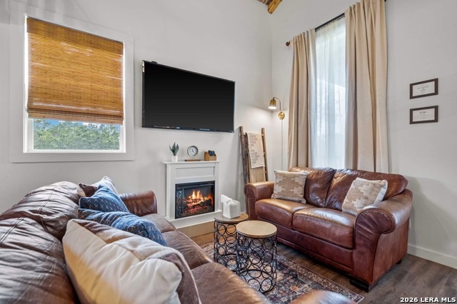 297 Squirrel Bend Property Photo 4