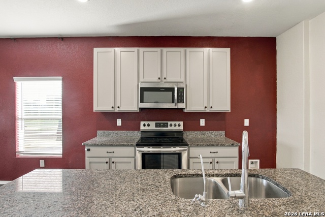 3519 Strawberry Grv Property Photo 4