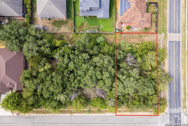 15416 Rhodius Ln Property Photo 3