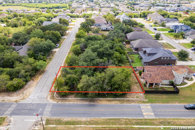 15416 Rhodius Ln Property Photo 4