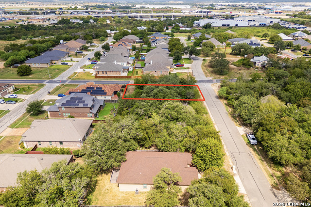 15416 Rhodius Ln Property Photo 8