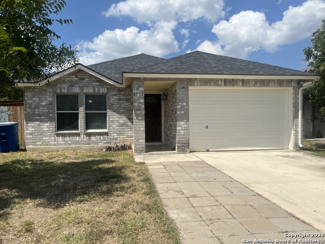 8131 Grand Bend Dr Property Photo 4