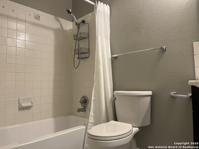 8131 Grand Bend Dr Property Photo 14