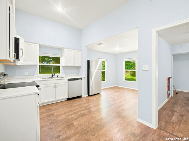 112 Avenue B Property Photo 8