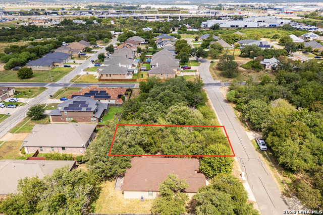15405 Rhodius Ln Property Photo 3