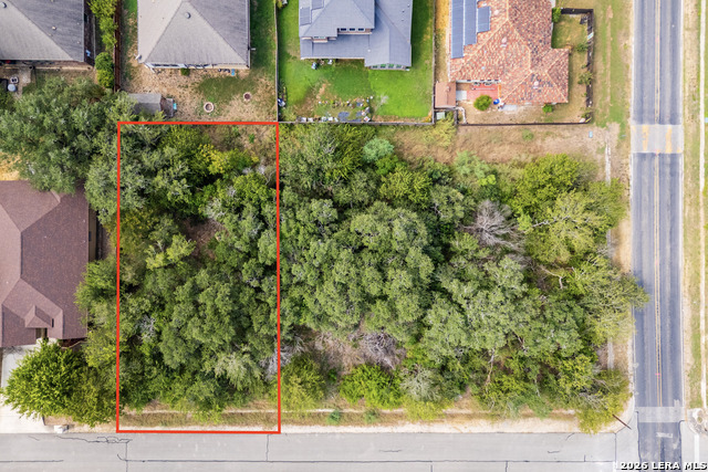 15405 Rhodius Ln Property Photo 4