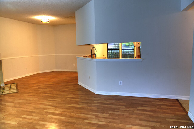 9534 Autumn Shadows Property Photo 20