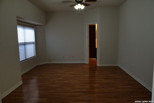 9534 Autumn Shadows Property Photo 28