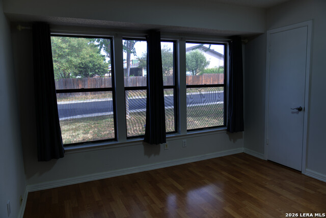 9534 Autumn Shadows Property Photo 32