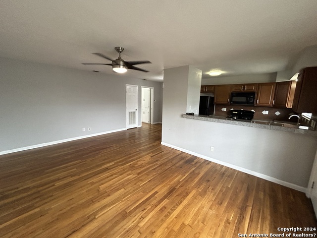 211 NATALEN AVE Property Photo 1