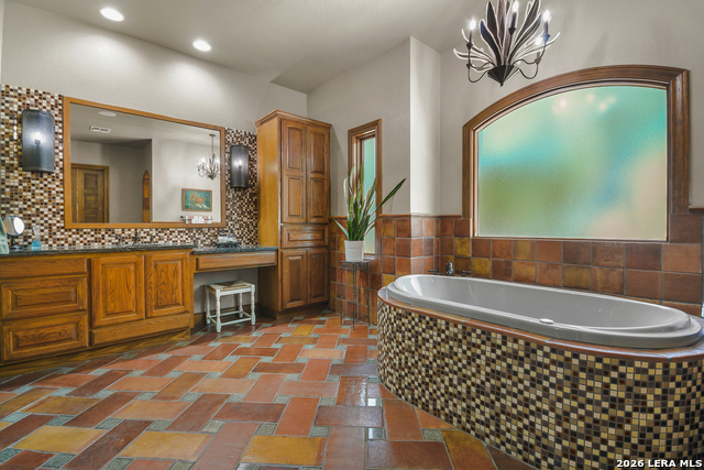 10510 Felsblock Ln Property Photo 33