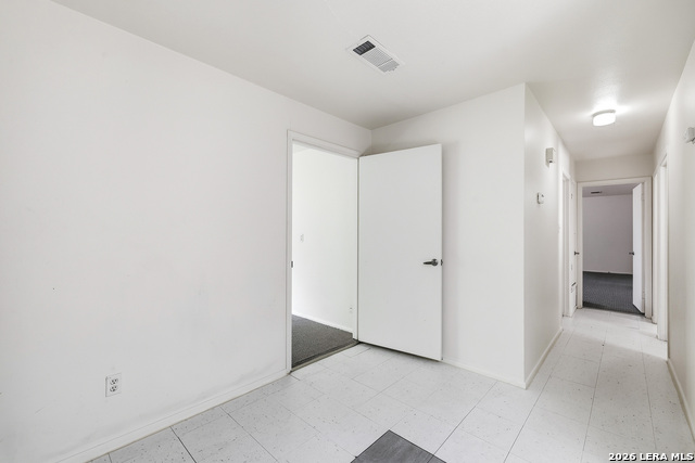 6606 Southpoint St Property Photo 8