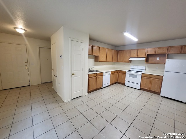 8935 Maverick Draw Property Photo 3