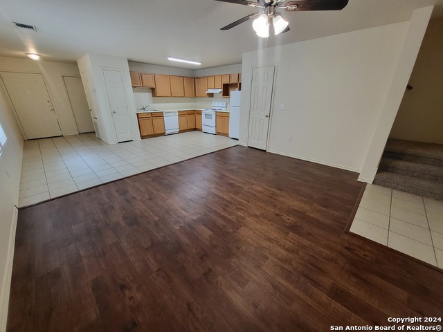 8935 Maverick Draw Property Photo 4