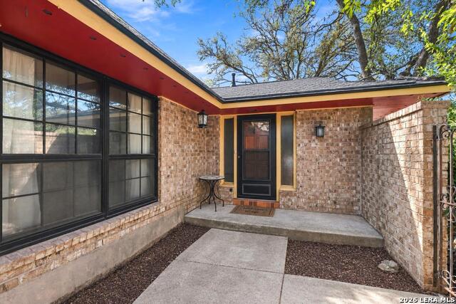 11706 Raindrop Dr Property Photo 3