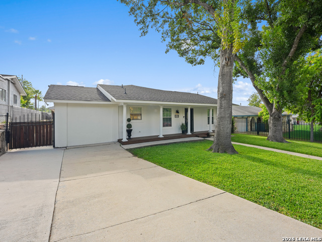 1614 Laven Dr Property Photo 1